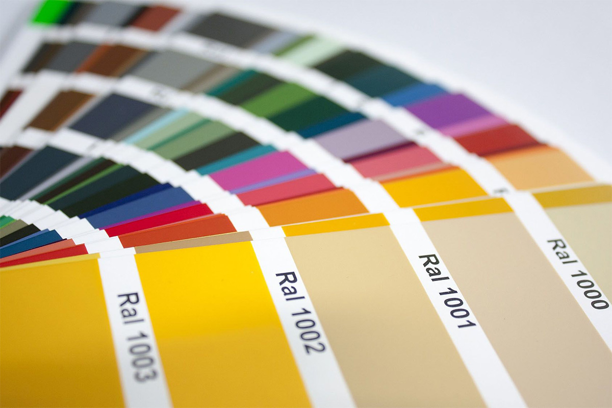 Кольори RAL – надійний орієнтир при виборі кольору дверей